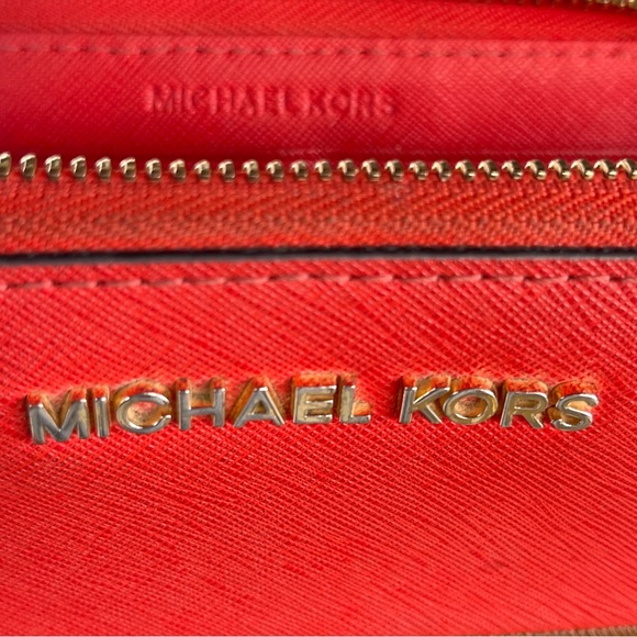 Michael Kors Jet Set ZA Continental Leather Zip wallet - Picture 8 of 16